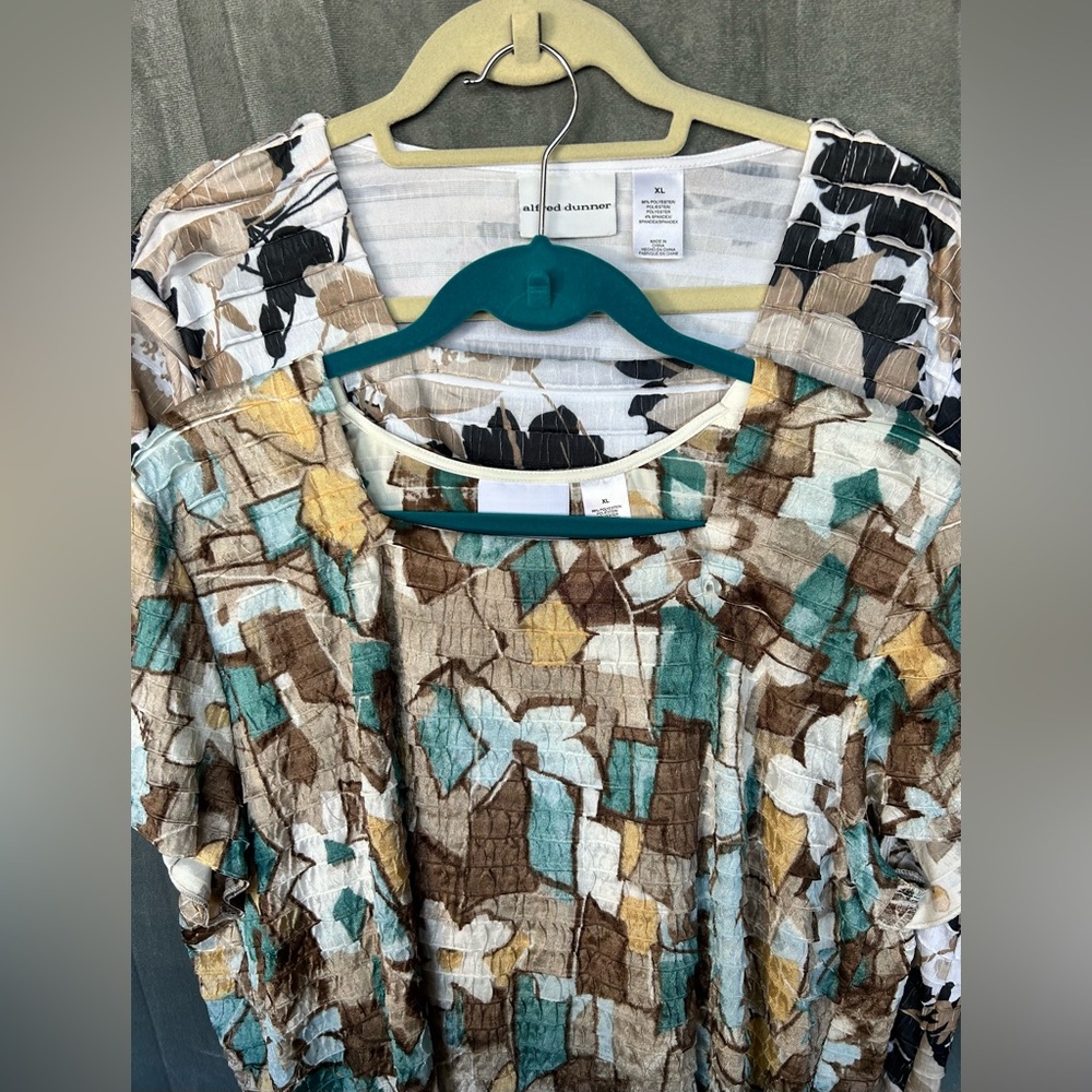 Alfred Dunner blouses. Both XL